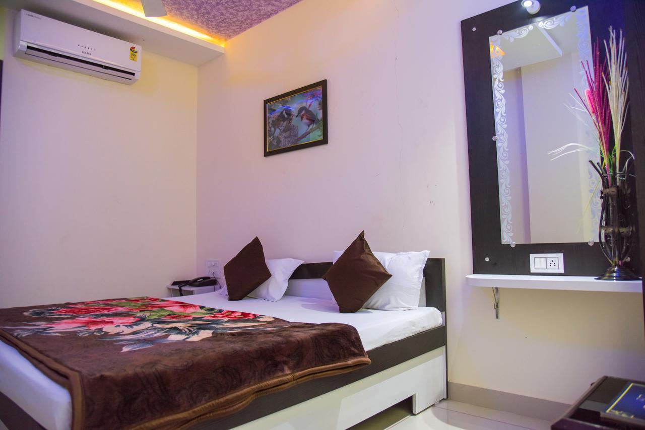 בהוי Hotel Tulsi Residency מראה חיצוני תמונה