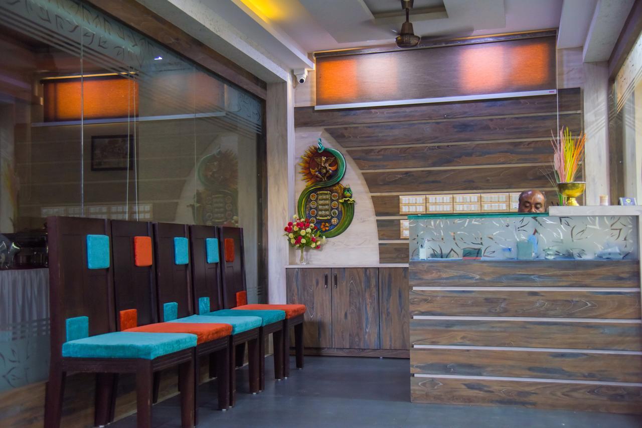 בהוי Hotel Tulsi Residency מראה חיצוני תמונה