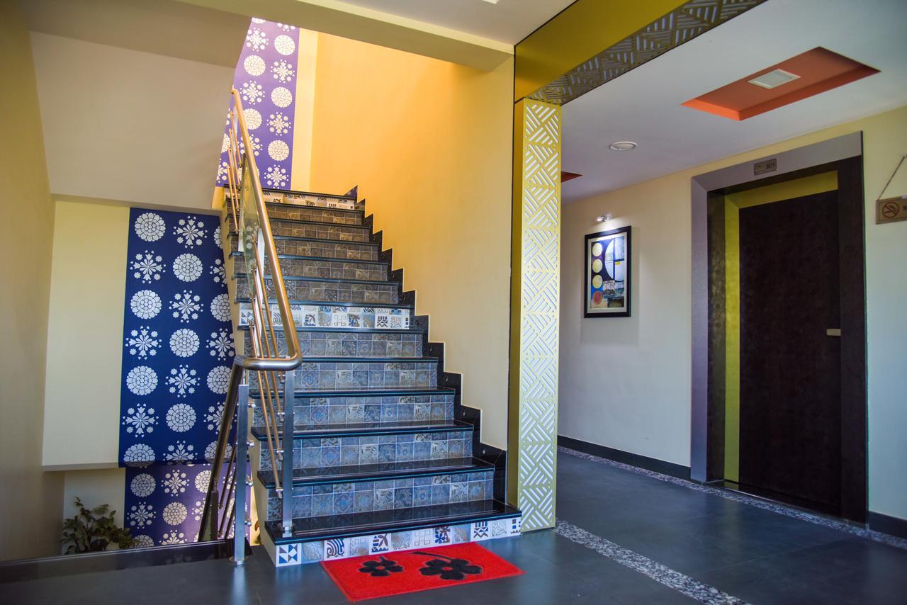 בהוי Hotel Tulsi Residency מראה חיצוני תמונה