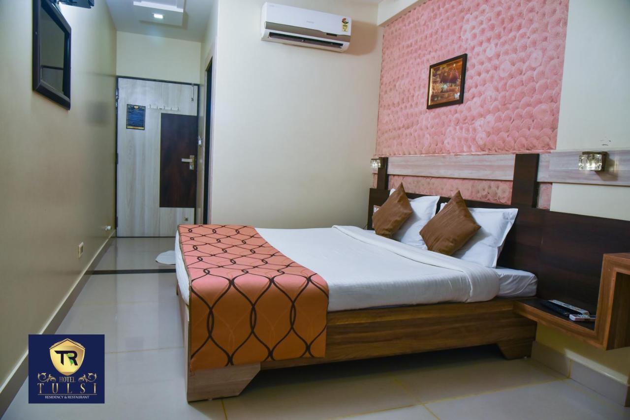 בהוי Hotel Tulsi Residency מראה חיצוני תמונה