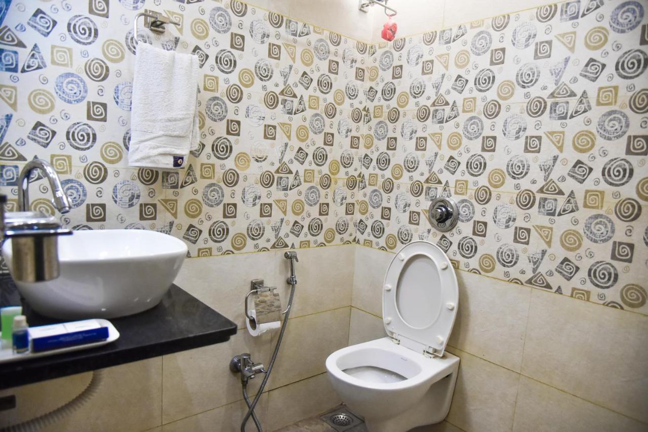 בהוי Hotel Tulsi Residency מראה חיצוני תמונה