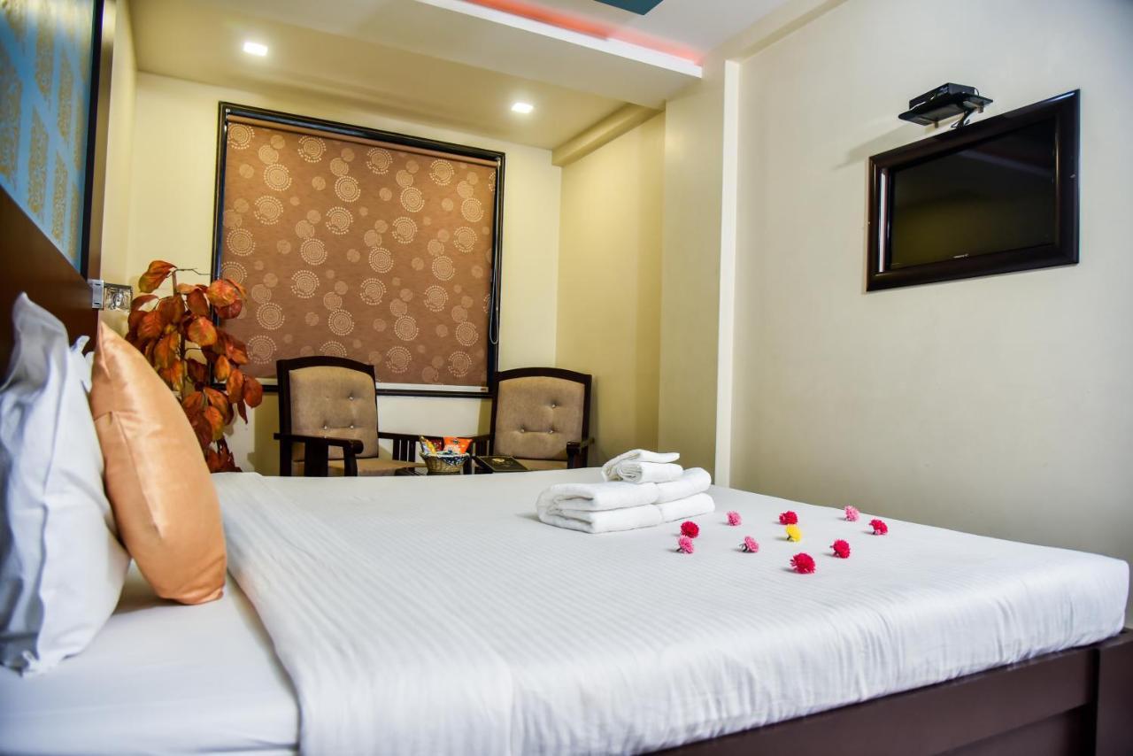 בהוי Hotel Tulsi Residency מראה חיצוני תמונה