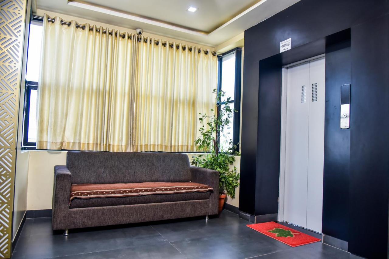 בהוי Hotel Tulsi Residency מראה חיצוני תמונה